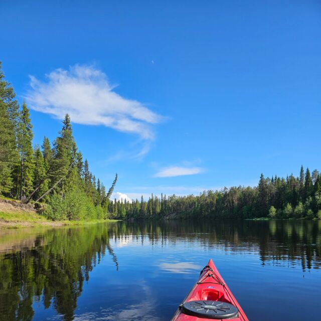 ✨️ Luontoelämyksiä pukinkonttiin! ✨️

Elämyslahjakortti on ainutlaatuinen tapa muistaa läheisiä jouluna!

Meiltä saat jouluaattoon asti lahjakortit, jotka ovat voimassa vuoden 2025 loppuun saakka. Voit ostaa esimerkiksi melontaan lahjakortin tai avoimen, jota voi käyttää kaikkiin palveluihimme.

Melonnan lahjakortit myydään 2024 vuoden hinnoilla upealle Oulankajoen alaosalle. Hinnat
Kanootti kahdelle - 100 €
Kanootti kolmelle - 120 €
Kanootti neljälle - 140 € (ensi kauden uutuus)
Kajakki, SUP-lauta tai packraft - 70 €

Lahjakortilla samaan hintaan vuokra myös yön yli.

Avoimet lahjakortit - Valitse toivomasi summa ja me lisäämme 10 % lisää valitsemasi summan päälle. Esim 100 € saat 110 € lahjakortin.

Maksaa voit esimerkiksi Smartumilla, Edenredillä tai ePassilla ja hyödyntää siten myös vanhenevan saldon. Toki kaikki muutkin maksutavat käyvät.

Ilahduta läheistäsi elämyksellä, joka luo kestäviä muistoja!

Info@oulangantaika.fi
Whatsapp +358405900001

#joululahja
#elämyslahja
#lahjakortti