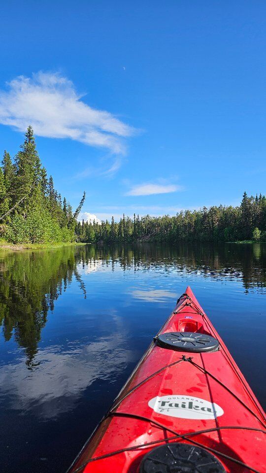 Canoeing at Oulanka river with our guest from Costa Rica. We had a great day - no one else was on the river, mostly sunny and the river was flowing slowly

#oulankanationalpark #oulankariver #canoeingadventures #canoeing #paddle365 #paddle #oulangankansallispuisto #visitfinland #visitrukakuusamo #visitruka #visitkäylä #100syytämatkaillasuomessa #traveltips #myofficeview #costarica